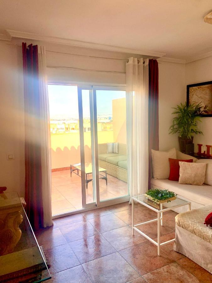 Atico Deluxe Entre Centro Y Playa Salinas Con Terraza, Wifi, Piscina Climatizada, Gym, Sauna Y Garaje -Smart Tv Roquetas de Mar Zewnętrze zdjęcie