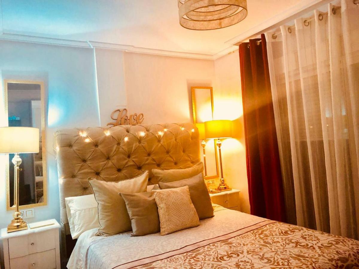 Atico Deluxe Entre Centro Y Playa Salinas Con Terraza, Wifi, Piscina Climatizada, Gym, Sauna Y Garaje -Smart Tv Roquetas de Mar Zewnętrze zdjęcie